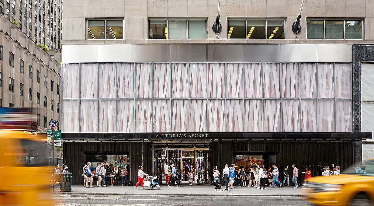 Victoria’s Secret, 5th Ave, New York [US]